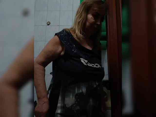 live cam bedroom Alina1965