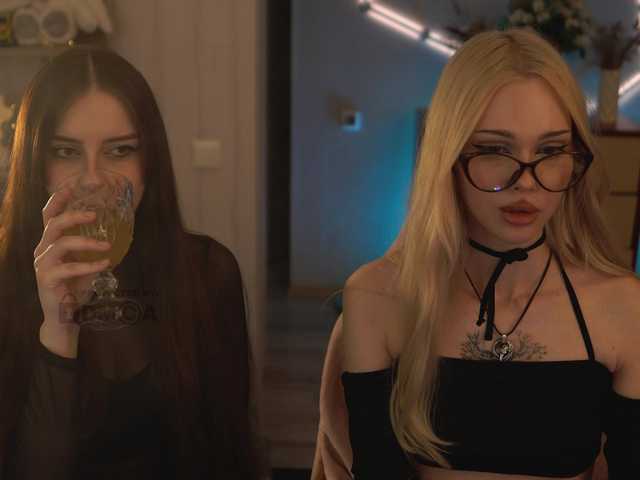 ManiFreyja's BongaCams show and profile