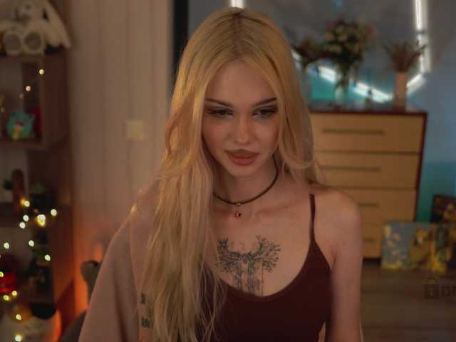 ManiFreyja's BongaCams show and profile