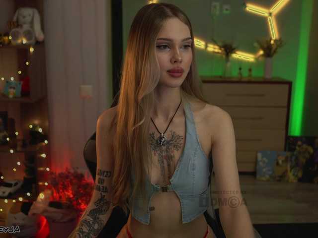 ManiFreyja's BongaCams show and profile