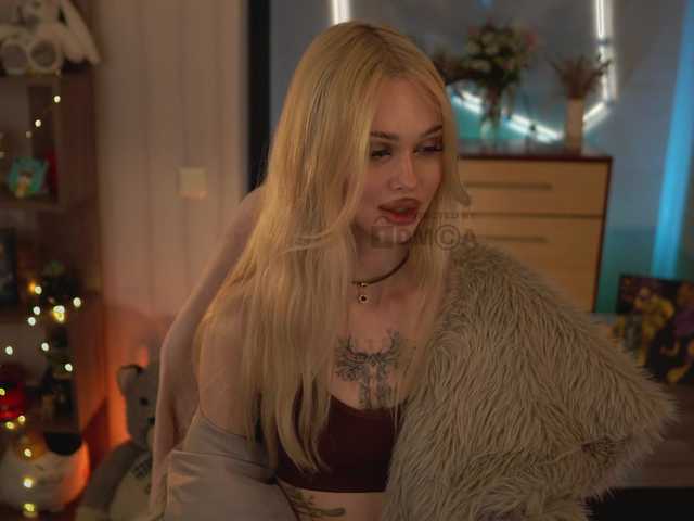 ManiFreyja's BongaCams show and profile