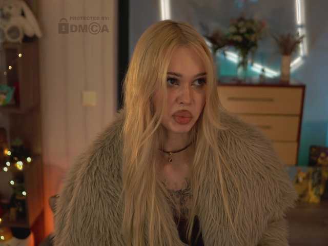 ManiFreyja's BongaCams show and profile