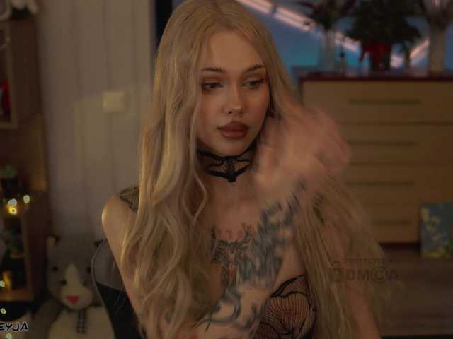 ManiFreyja's BongaCams show and profile