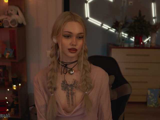 ManiFreyja from BongaCams