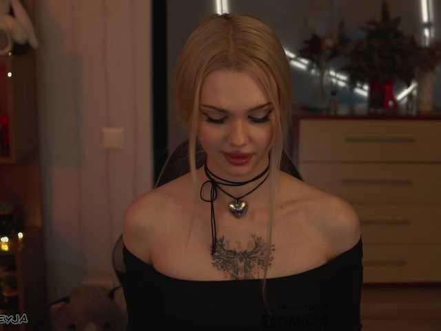 ManiFreyja from BongaCams is Freechat