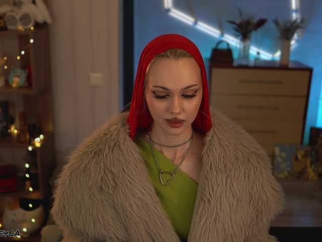 ManiFreyja live cam profile