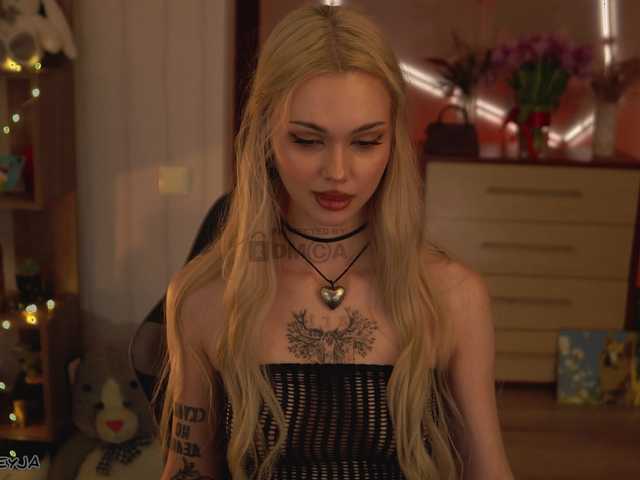 ManiFreyja's BongaCams show and profile