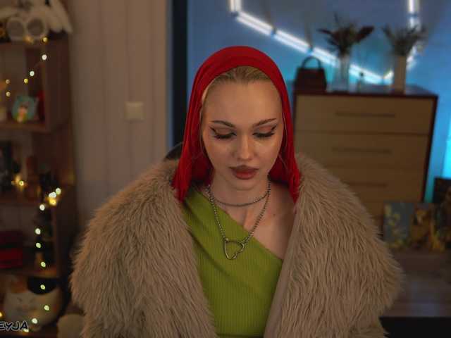 ManiFreyja's BongaCams show and profile