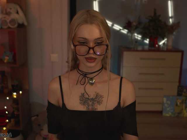 ManiFreyja from BongaCams is Freechat