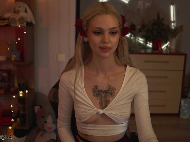 ManiFreyja's BongaCams show and profile