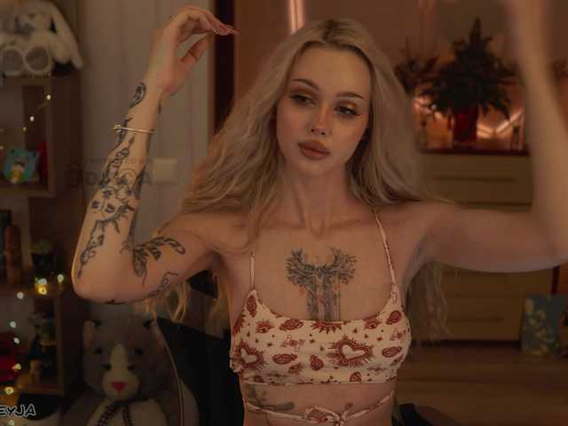 ManiFreyja from BongaCams is Freechat