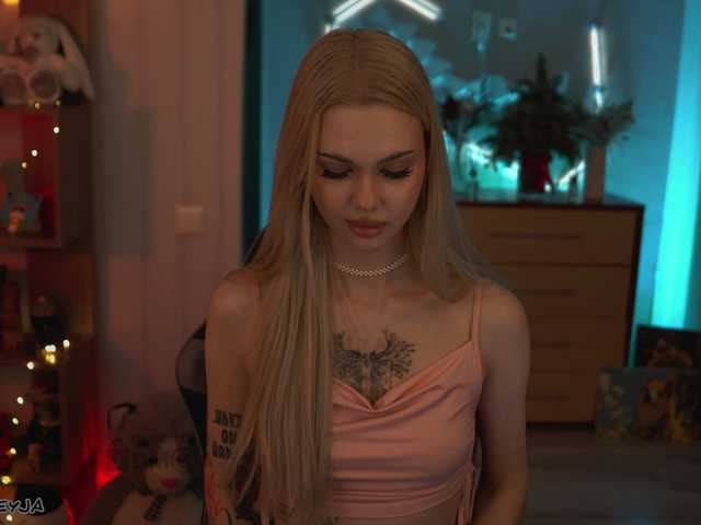 видео ManiFreyja