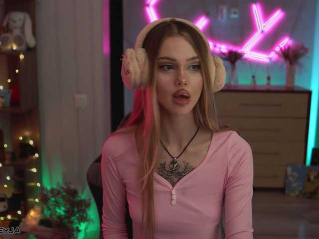 ManiFreyja from BongaCams is Freechat