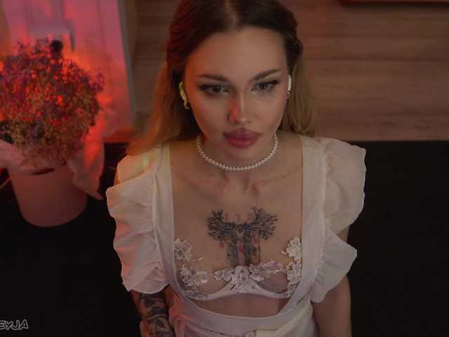 ManiFreyja from BongaCams