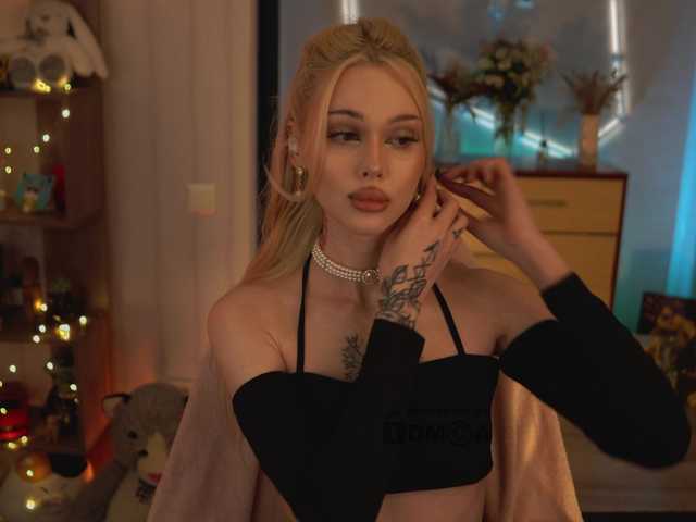 ManiFreyja's BongaCams show and profile