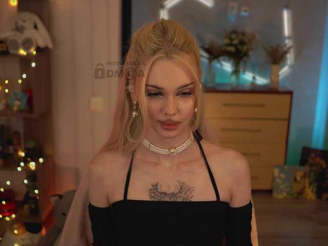 ManiFreyja's BongaCams show and profile