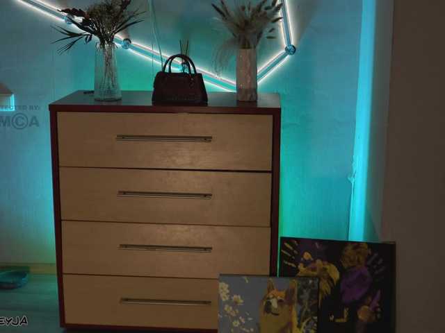 ManiFreyja's BongaCams show and profile