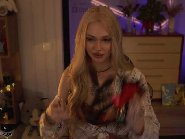 ManiFreyja's BongaCams show and profile