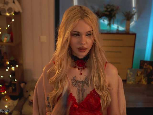 ManiFreyja's BongaCams show and profile