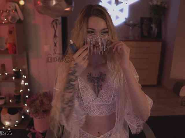 ManiFreyja Live Webcam on BongaCams