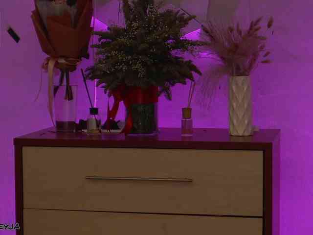 ManiFreyja ManiFreyja