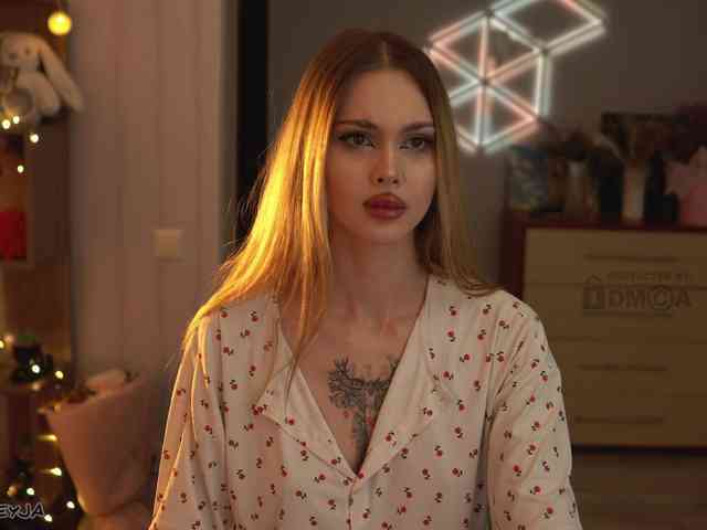 ManiFreyja Live Webcam on BongaCams