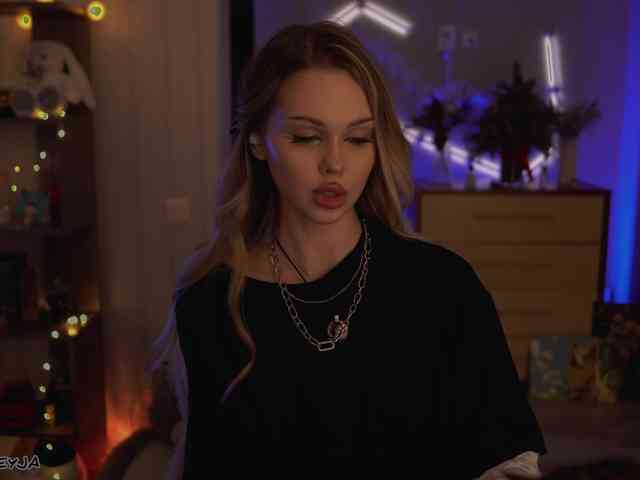 ManiFreyja Live Webcam on BongaCams