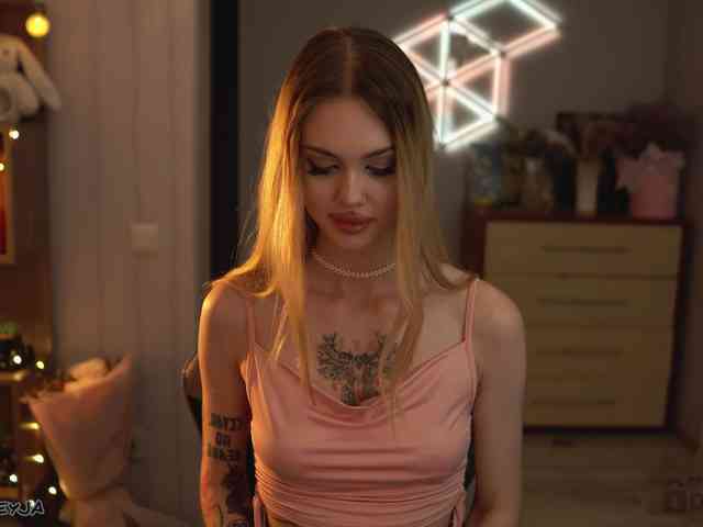 ManiFreyja Live Webcam on BongaCams