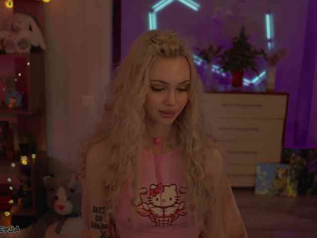 ManiFreyja ManiFreyja