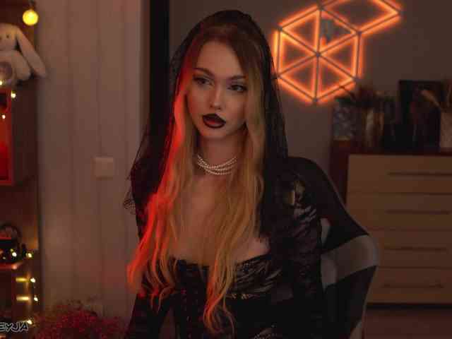 ManiFreyja Live Webcam on BongaCams