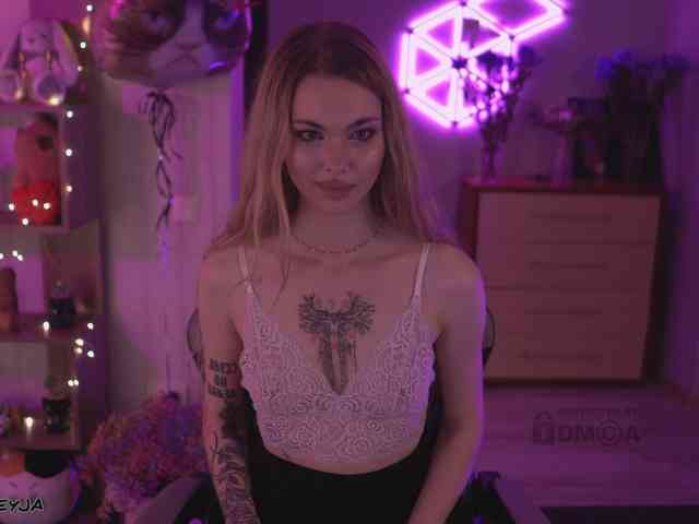 webcam chat room ManiFreyja