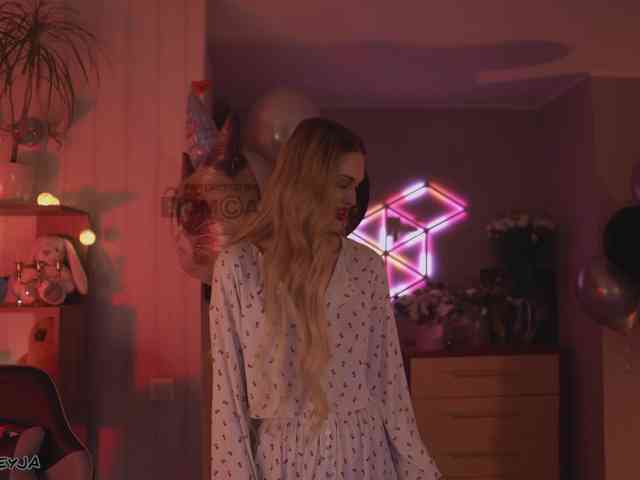 nude voyeur web cam ManiFreyja
