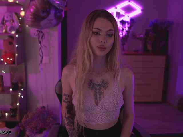 public webcam sex ManiFreyja