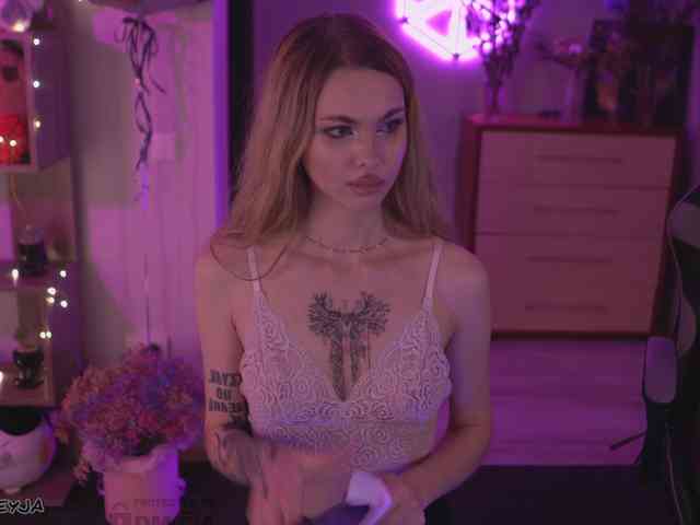 Модель: ManiFreyja