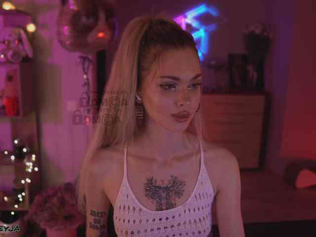 hidden sexcam ManiFreyja