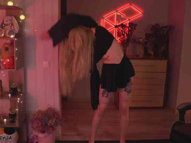 voyeur videochat ManiFreyja