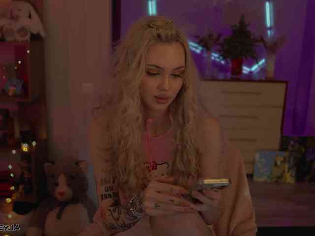 ManiFreyja ManiFreyja