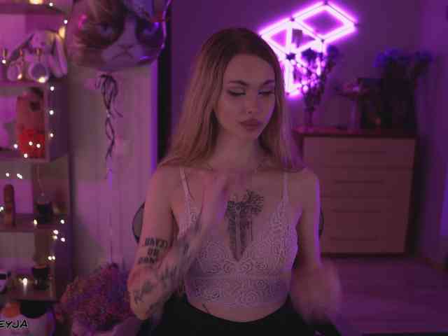 free sex cam live ManiFreyja