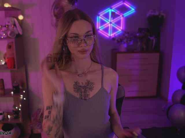 ManiFreyja Live Webcam on BongaCams