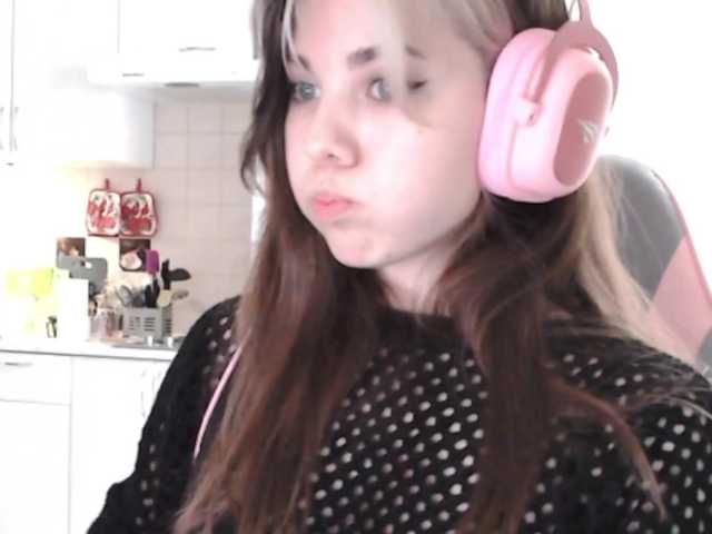 PeachGlowPH's BongaCams show and profile