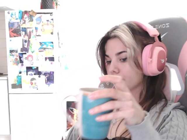 PeachGlowPH's BongaCams show and profile