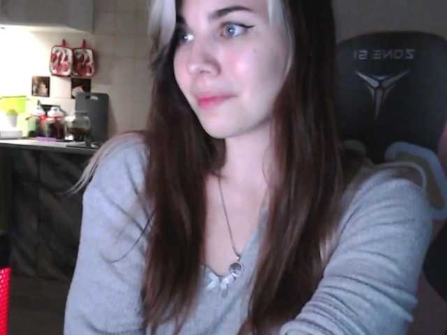 PeachGlowPH's BongaCams show and profile