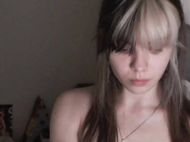PeachGlowPH's BongaCams show and profile