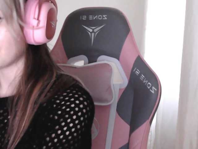 PeachGlowPH's BongaCams show and profile