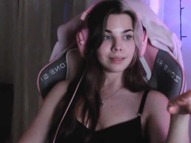 PeachGlowPH's BongaCams show and profile