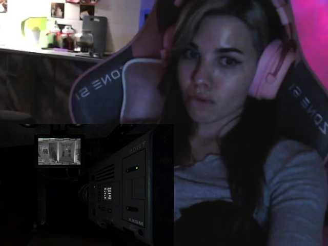 PeachGlowPH's BongaCams show and profile