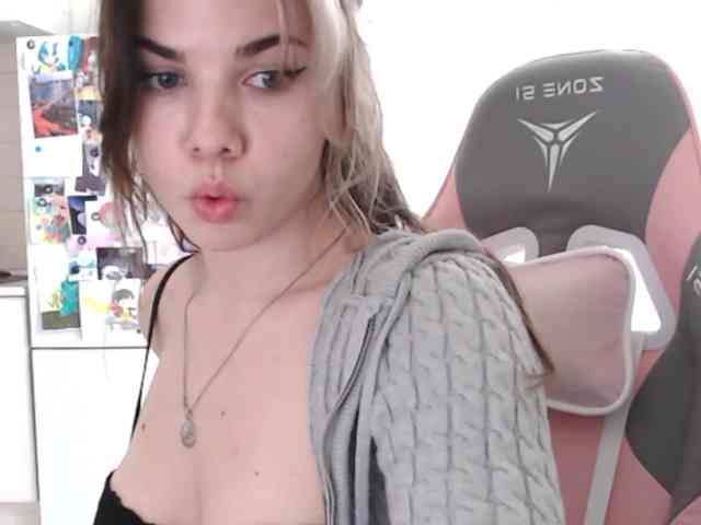 VanillaExplode webcam