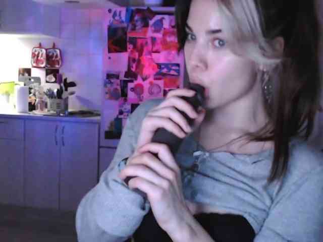 VanillaExplode webcam