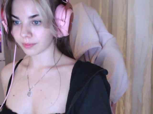 VanillaExplode webcam