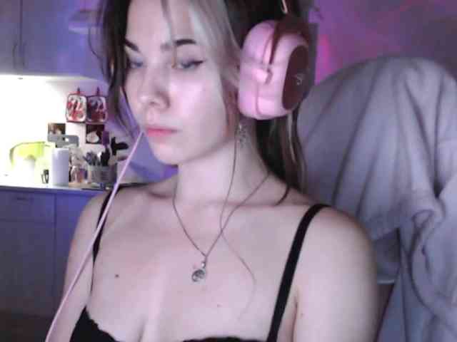 VanillaExplode webcam